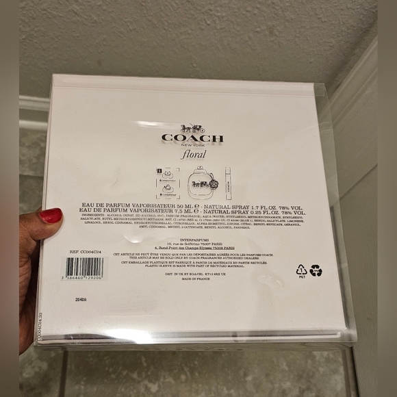 Coach NEW YORK Floral EDP Perfume 2 Pc Gift Set 1.7 Oz AND .25 Oz empty box - Picture 2 of 9